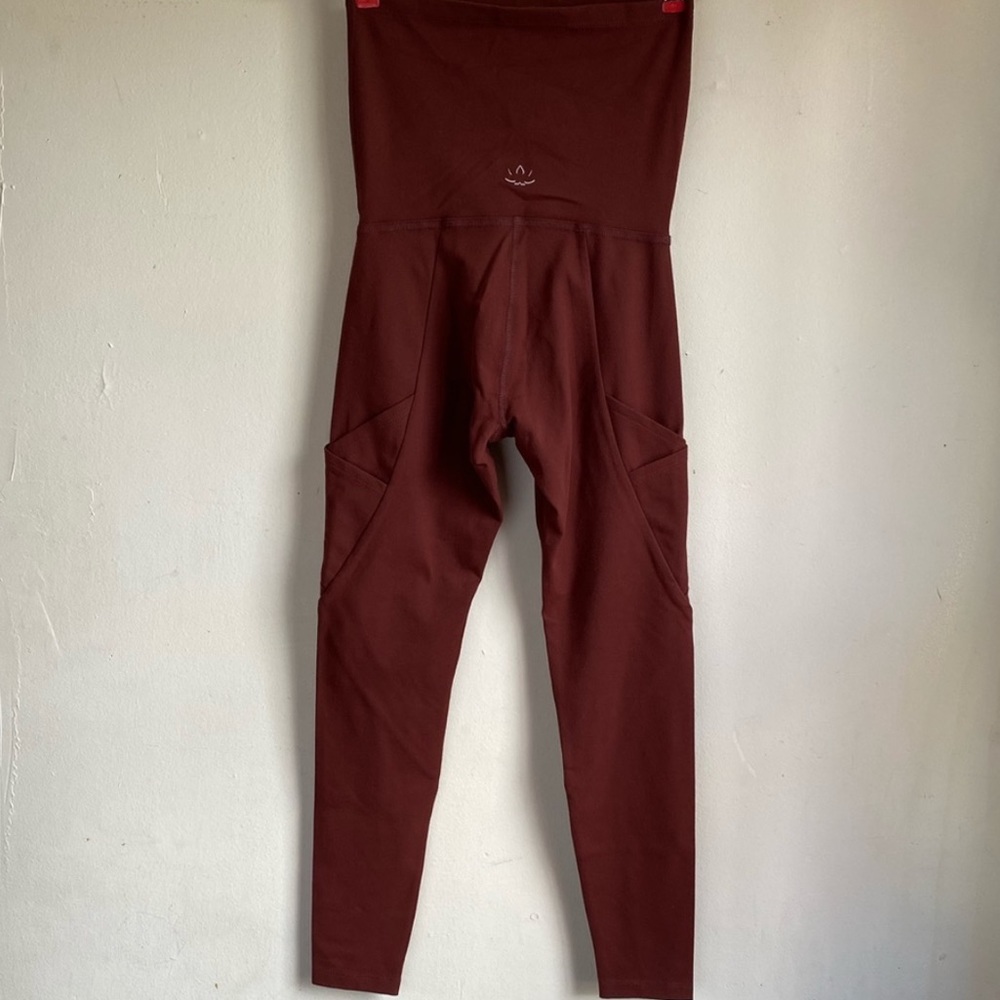 Beyond the Bump Red Side Pocket Leggings